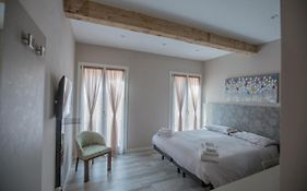 Lanterna Room&Breakfast
